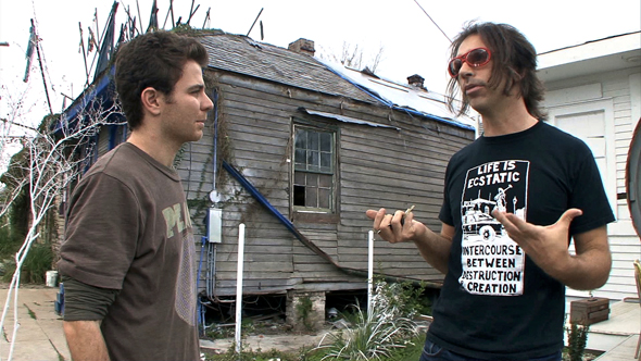 Joseph Garner (l.) in 'Craigslist Joe'