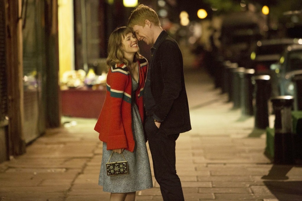 Rachel McAdams and Dohmnall Gleeson in 'About Time'