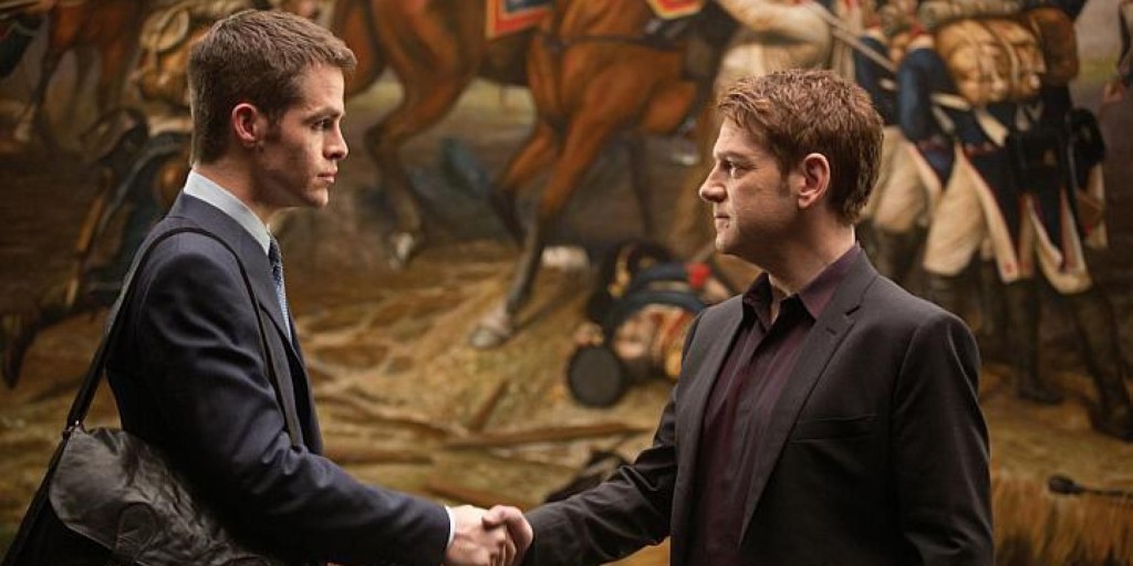 Chris Pine and Kenneth Branagh in 'Jack Ryan: Shadow Recruit'