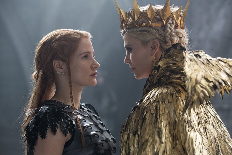 (L to R) Warrior Sara (JESSICA CHASTAIN) faces off against the Evil Queen Ravenna (Oscar® winner CHARLIZE THERON) in the story that came before Snow White: "The Huntsman: Winter’s War." Chris Hemsworth and Theron return to their roles from "Snow White and the Huntsman," joined by Emily Blunt and Chastain.